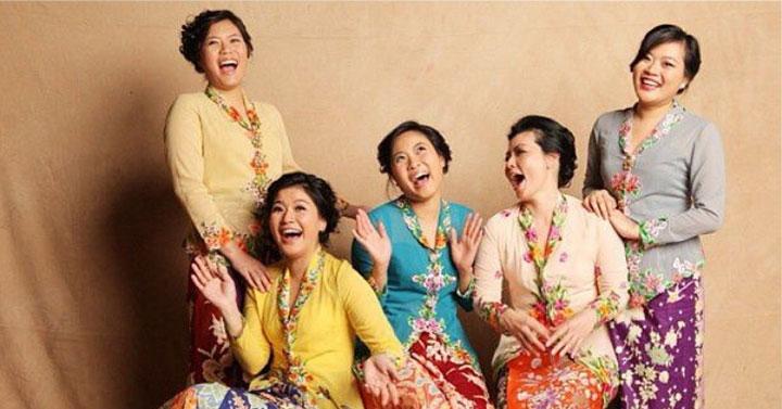 7 Inspirasi Kebaya Modern