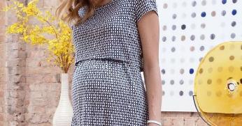 9 Model Baju Hamil Yang Bisa Moms Pakai Saat Bekerja Di Kantor