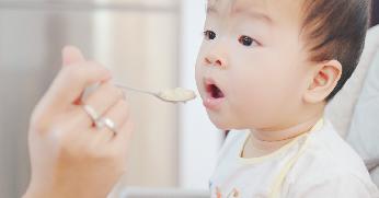 Mudah Dilakukan, Ini 7 Tips Agar Bayi Mau Makan MPASI