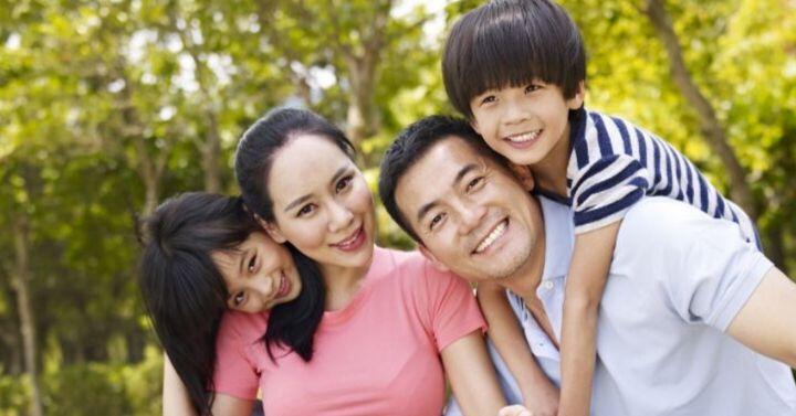 7 Manfaat Berpelukan Dengan Anak, Penting Untuk Tumbuh Kembangnya Lho Cover