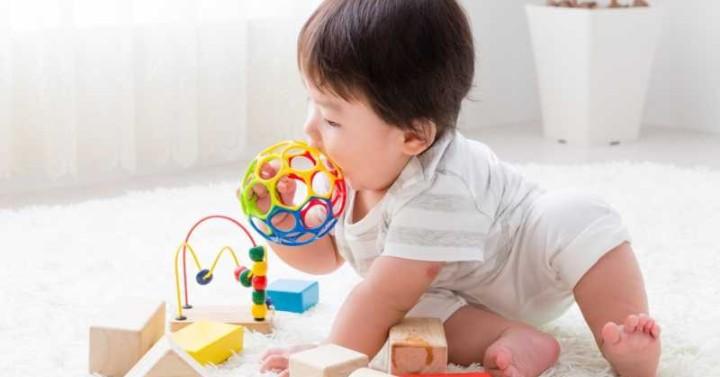 7  Mainan  Bayi  Baru Lahir Ini Cocok Untuk Kado Lho Moms   7  Mainan  Bayi  Baru Lahir Ini Cocok Untuk Kado Lho Moms