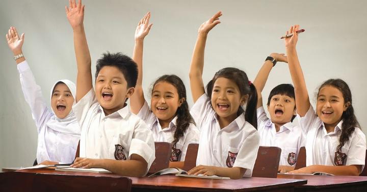 Manfaat Ayah Bermain Dengan Anak Menumbuhkan Kepercayaan Diri