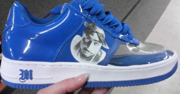Cara Cuci Sepatu Sneaker